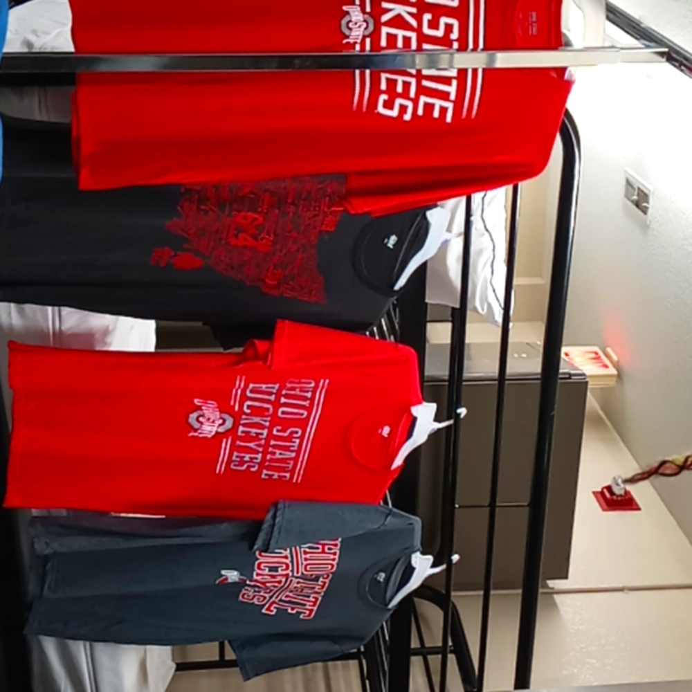 4 2x OHS buckeyes t shirts